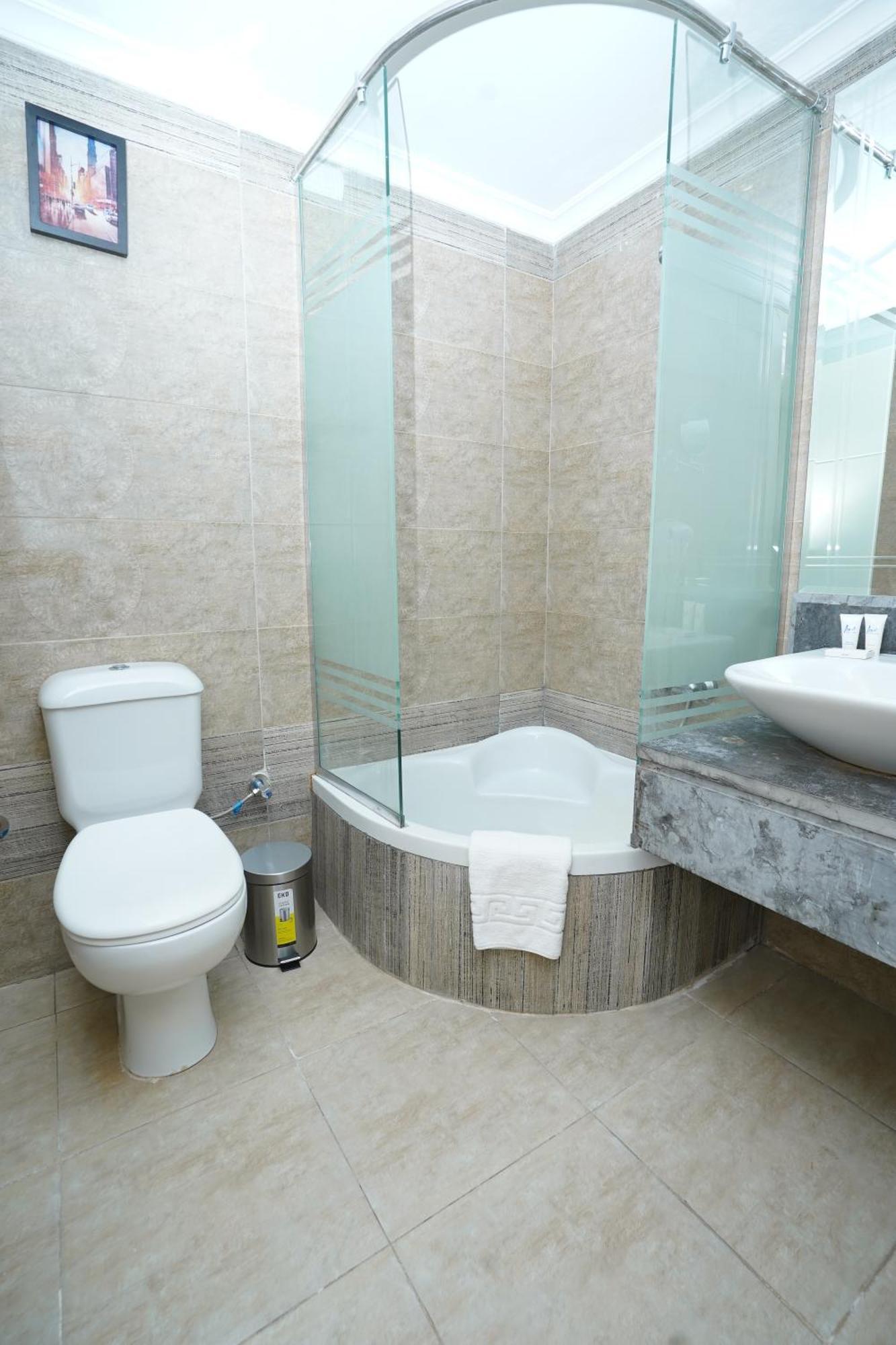 Al Fanar Azur Hotel Sūhāj Εξωτερικό φωτογραφία
